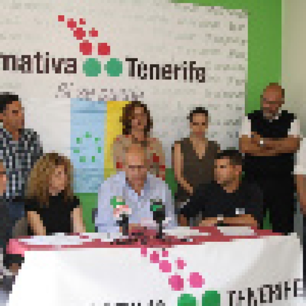 ruedaprensa14abril012