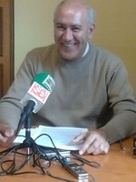 Mena_prensa_2_phixr