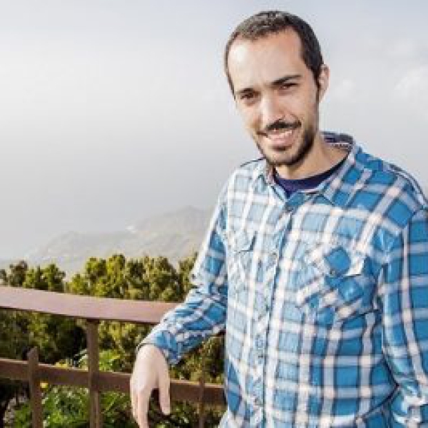 Alejandro García Vera w