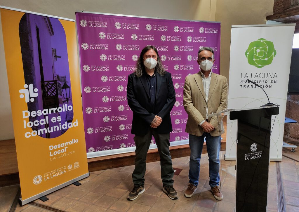 De izquierda a derecha de la imagen, los concejales de Desarrollo Local de La Laguna, Juan José Gavilán, y el de Medio Ambiente y Lucha contra el cambio climático y Bienestar animal, José Luis Hernández.