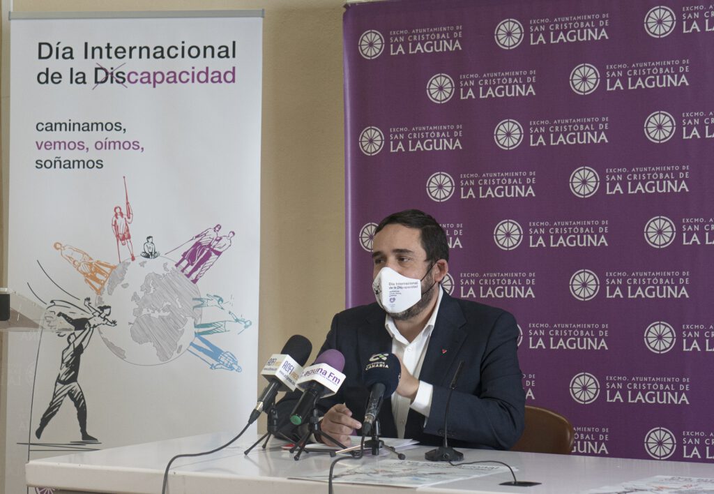 El concejal de Bienestar Social de La Laguna, Rubens Ascanio, en una imagen de archivo, en la presentación del programa en torno al Día Internacional de la Discapacidad.