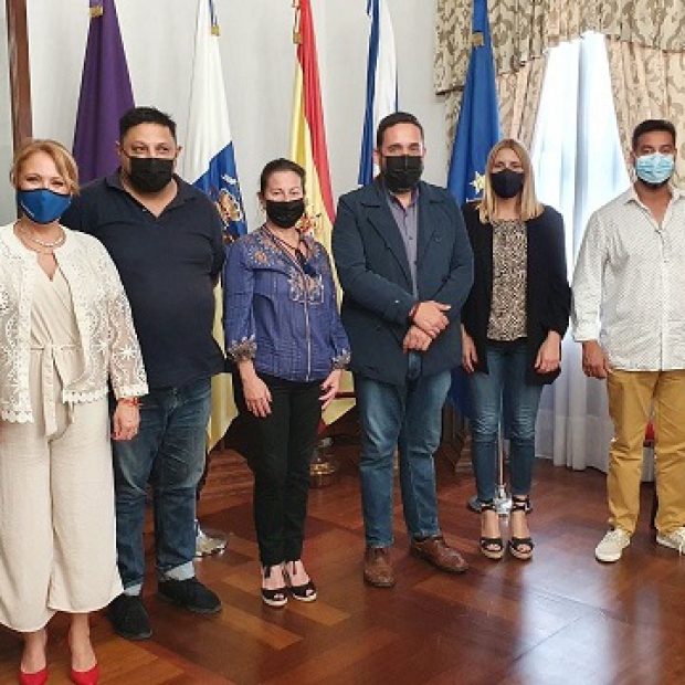 LL_Mesa_Pueblo_Gitano_LaLaguna_archivo