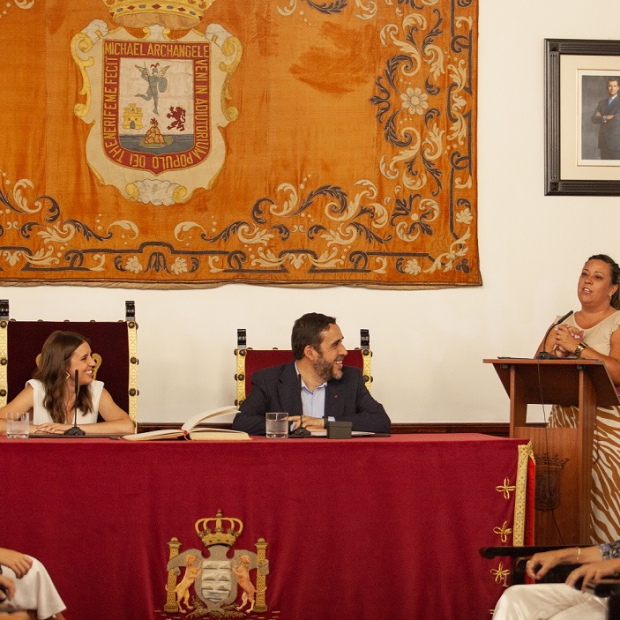 LL_recepción Irene Montero 01