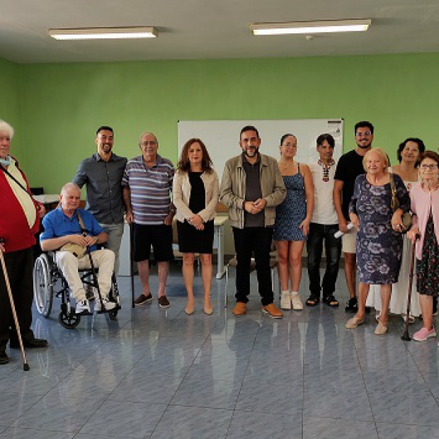 LL_Encuentro_usuarios_proyecto_mayores_soledad_ LaLaguna