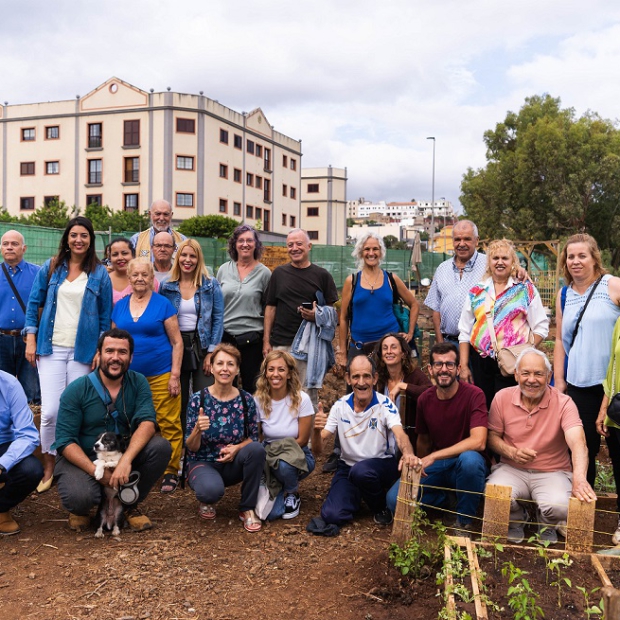 LL_Huerti urbano_Cho_Canino 02